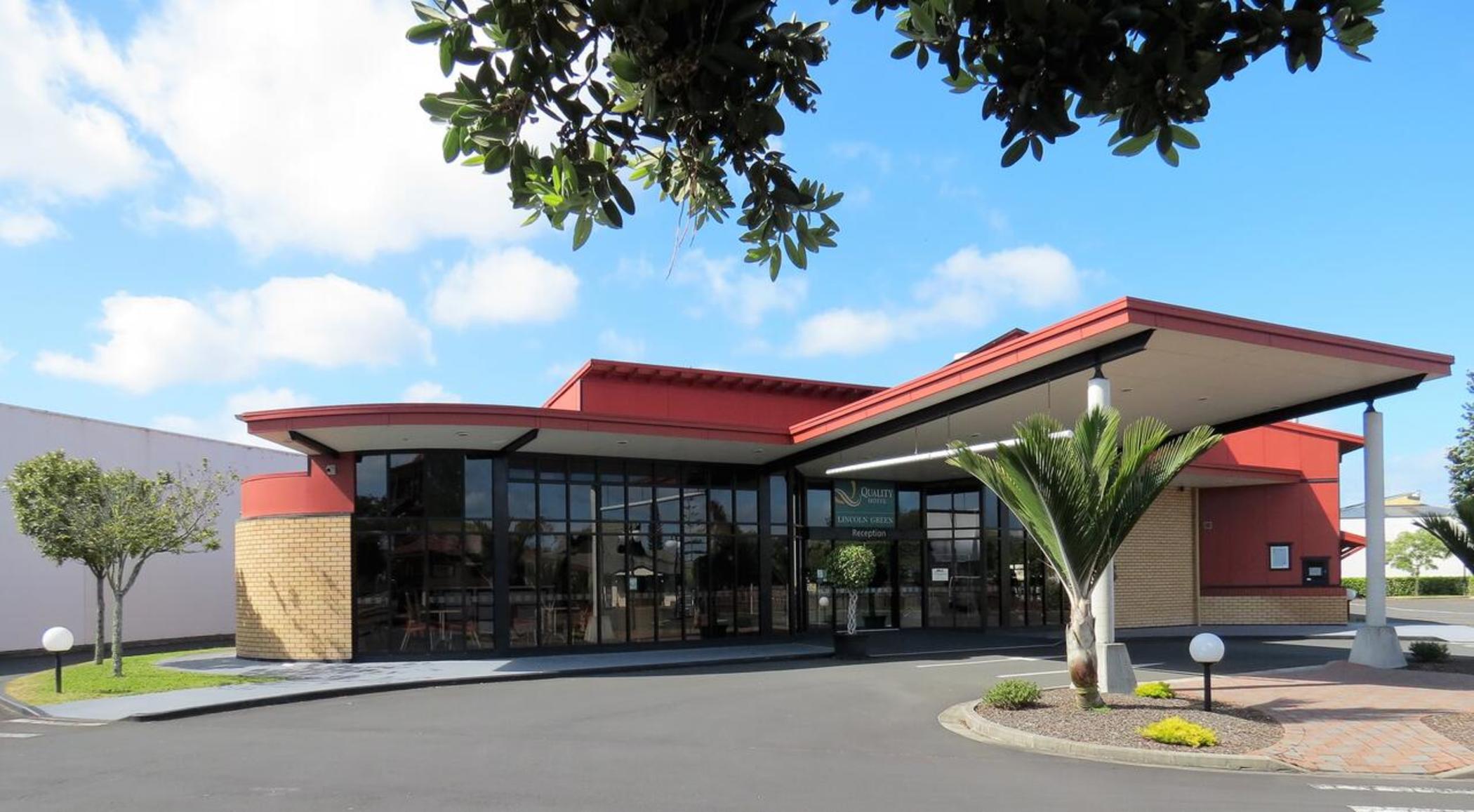 Quality Hotel Lincoln Green Auckland Exterior photo