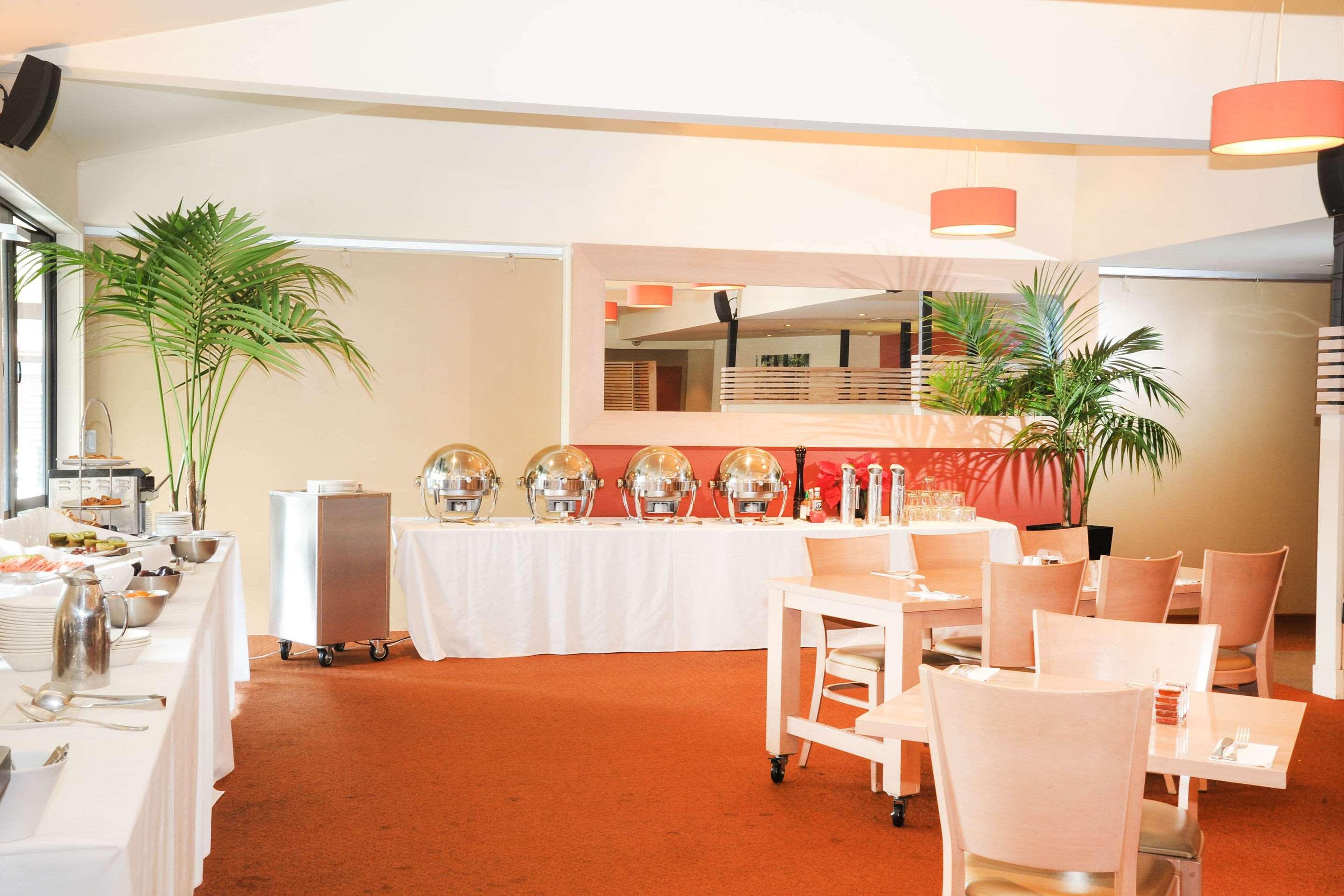 Quality Hotel Lincoln Green Auckland Exterior photo
