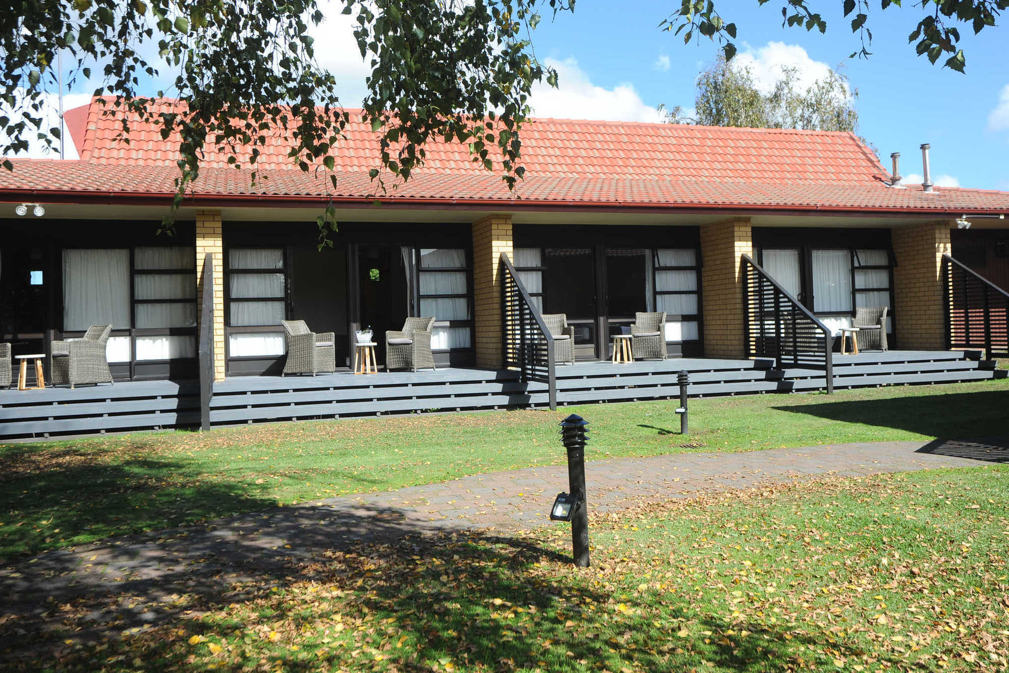 Quality Hotel Lincoln Green Auckland Exterior photo